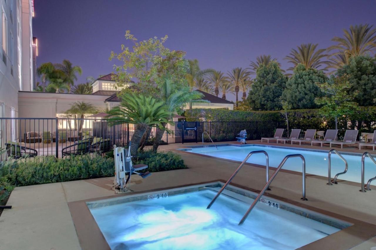 Hilton Garden Inn Anaheim/Garden Grove Exterior foto