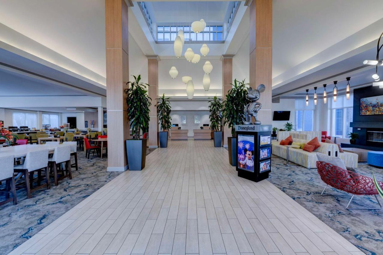Hilton Garden Inn Anaheim/Garden Grove Exterior foto