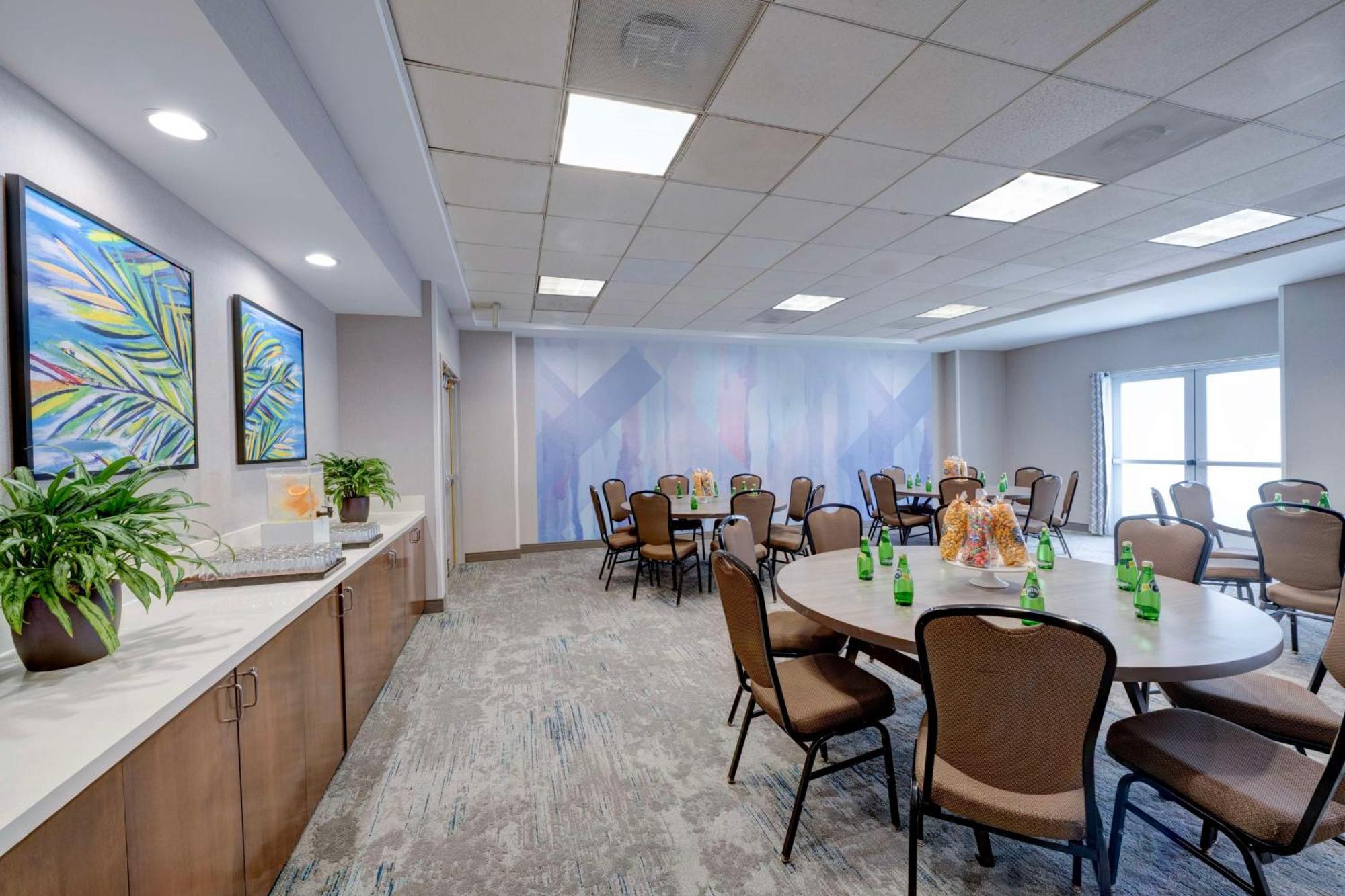 Hilton Garden Inn Anaheim/Garden Grove Exterior foto